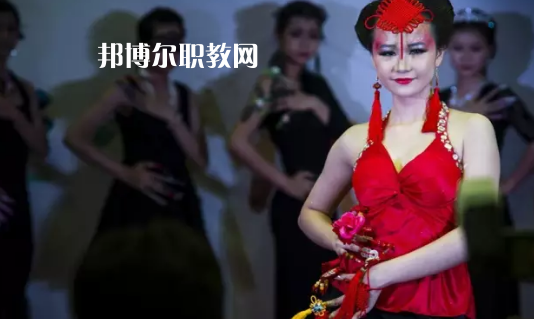 汕頭琪雅美容化妝職業(yè)技術學校2021年報名條件、招生要求、招生對象
