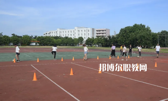 吳川職業(yè)高級(jí)中學(xué)2021年報(bào)名條件、招生要求、招生對(duì)象