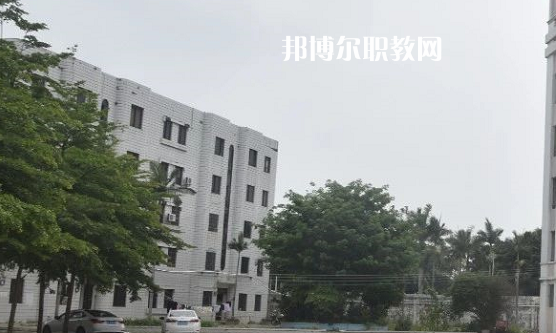 吳川職業(yè)高級(jí)中學(xué)怎么樣、好不好