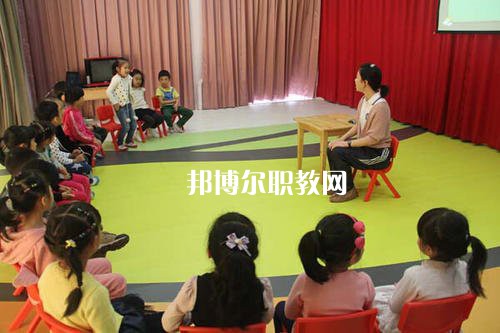成都2021年大專(zhuān)學(xué)校有哪些有幼師學(xué)校