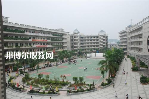 雅安航空工業(yè)聯(lián)合技工學(xué)校2021年報(bào)名條件、招生要求