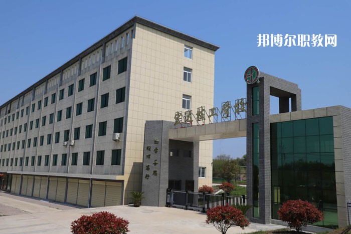 懷寧宏達(dá)技工學(xué)校2021年報(bào)名條件、招生要求、招生對(duì)象