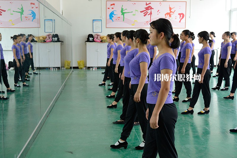惠水中等職業(yè)學(xué)校2021年報(bào)名條件、招生要求