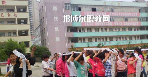 甕安鴻翔中等職業(yè)技術(shù)學(xué)校2021年報名條件、招生要求、招生對象