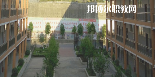 遵義市紅花崗區(qū)經(jīng)濟(jì)職業(yè)技術(shù)學(xué)校2021年報(bào)名條件、招生要求、招生對(duì)象