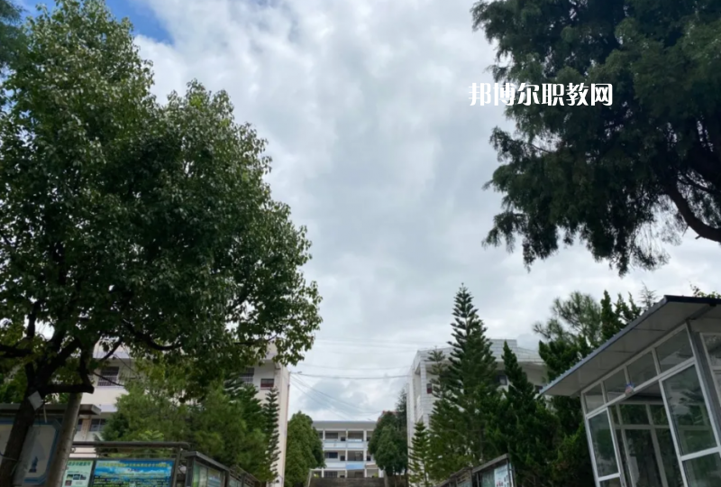 永平縣職業(yè)高級中學(xué)2021年報名條件、招生要求、招生對象