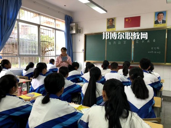 西盟縣職業(yè)高級(jí)中學(xué)2021年招生錄取分?jǐn)?shù)線(xiàn)