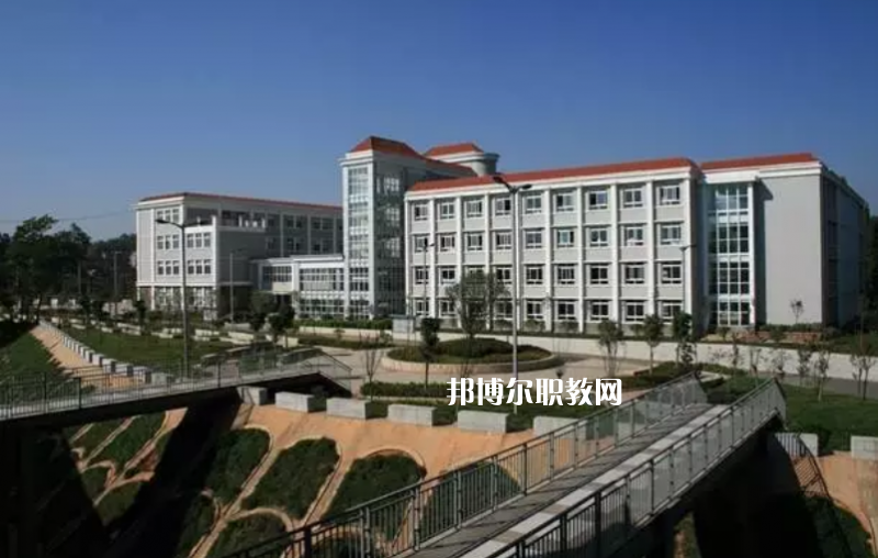 昆明官渡區(qū)職業(yè)高級(jí)中學(xué)2021年報(bào)名條件、招生要求、招生對(duì)象