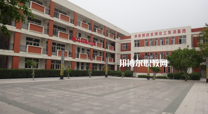 四川2021年高中畢業(yè)可以上中專(zhuān)學(xué)校嗎