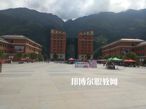 怒江州民族中等專業(yè)學(xué)校2021年學(xué)費(fèi)、收費(fèi)多少