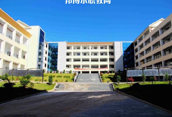 芒市職業(yè)教育中心2021年學(xué)費(fèi)、收費(fèi)多少