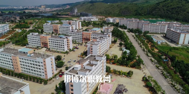 文山農業(yè)學校2021年學費、收費多少