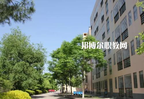 云南曲靖應(yīng)用技術(shù)學(xué)校怎么樣、好不好