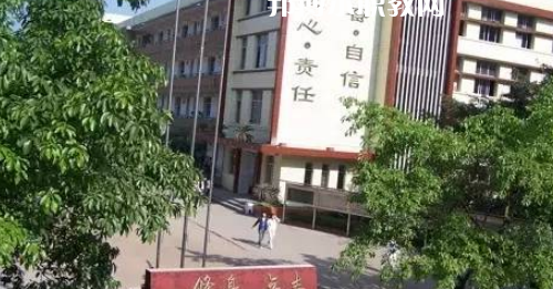 自貢市龍錦職業(yè)技術學校怎么樣、好不好