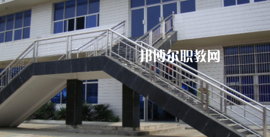 安徽省霍邱師范學(xué)校2021年學(xué)費(fèi)、收費(fèi)多少