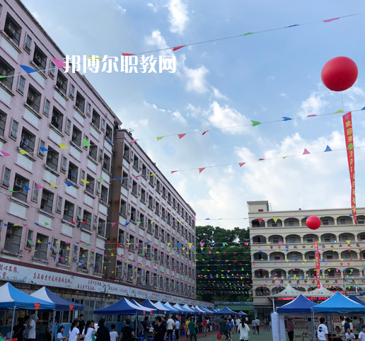 廣東創(chuàng)業(yè)工貿(mào)技工學(xué)校怎么樣、好不好