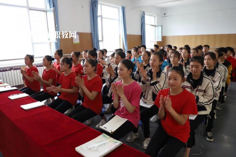 蘭州慈愛實驗藝術(shù)職業(yè)學校網(wǎng)站網(wǎng)址