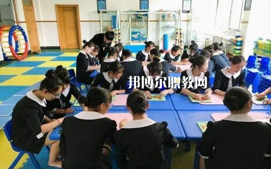 榆中縣職業(yè)教育中心2022年報名條件、招生要求、招生對象