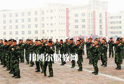 重慶聚英技工學(xué)校升學(xué)部2022年學(xué)費、收費多少 