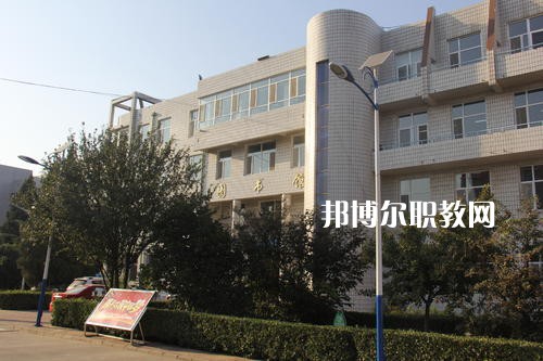 保定滿城職業(yè)技術(shù)教育中心2022年學(xué)費(fèi)、收費(fèi)多少