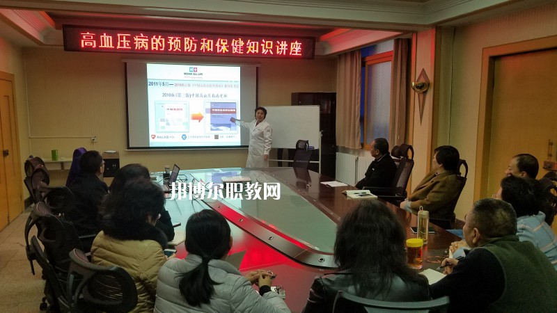 西安鐵路高級技工學(xué)校2022年報(bào)名條件、招生要求、招生對象