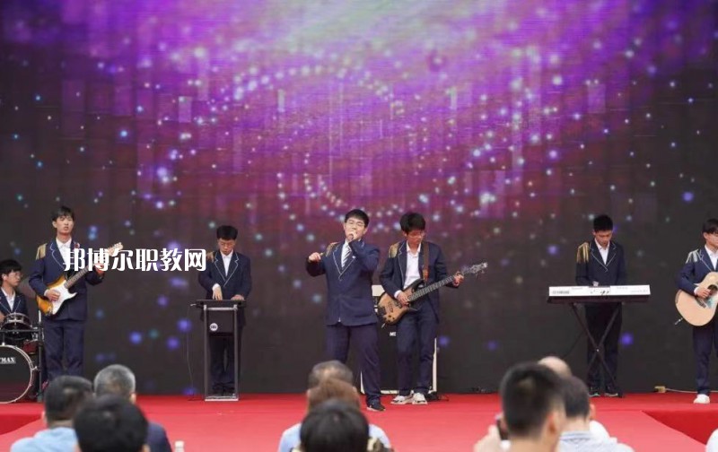 南京中華中等專業(yè)學校怎么樣、好不好