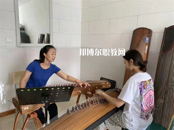 唐山藝術(shù)學(xué)校2022年報(bào)名條件、招生要求、招生對(duì)象