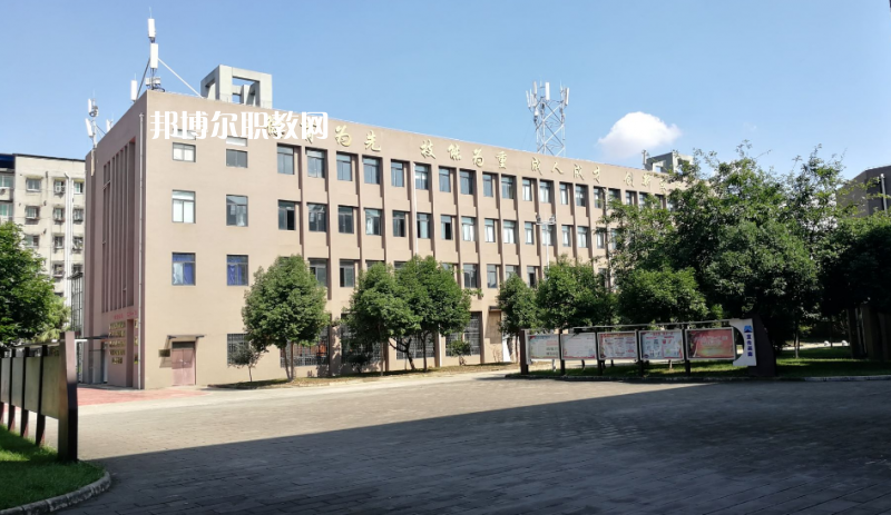 德陽(yáng)安裝技師學(xué)院2022年報(bào)名條件、招生要求、招生對(duì)象