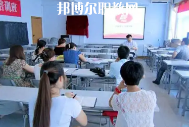 平?jīng)黾紟煂W(xué)院2022年招生辦聯(lián)系電話(huà)