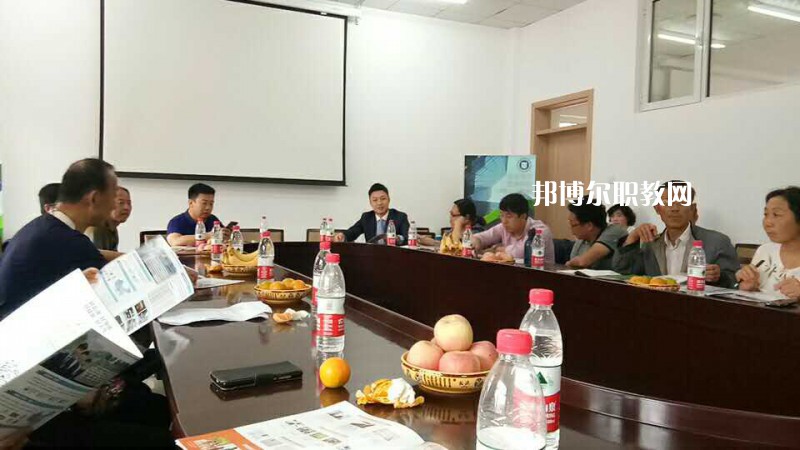 秦皇島渤?？萍贾械葘?zhuān)業(yè)學(xué)校2022年招生辦聯(lián)系電話