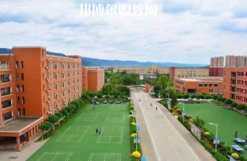 重慶松溉中等職業(yè)技術(shù)學(xué)校2022年報(bào)名條件、招生對(duì)象