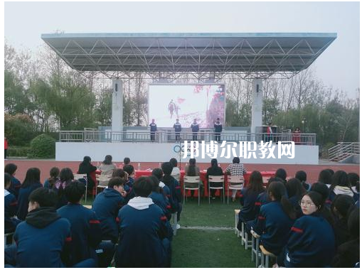 江蘇徐州市中等專(zhuān)業(yè)學(xué)校2022年報(bào)名條件、招生要求、招生對(duì)象