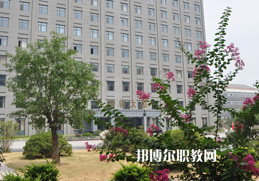 徐州機(jī)電技師學(xué)院2022年報(bào)名條件、招生要求、招生對(duì)象