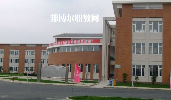 四川什邡職業(yè)中專學(xué)校2022年報名條件、招生要求、招生對象