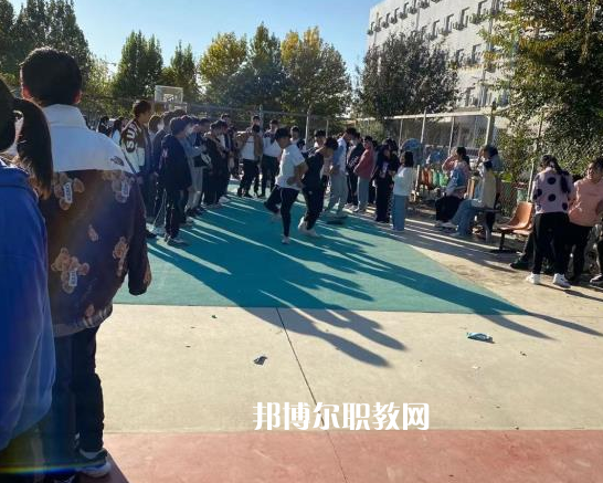 廊坊食品工程學(xué)校2022年報名條件、招生要求、招生對象