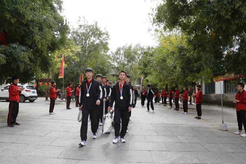平?jīng)鲠轻嘉奈鋵W(xué)校2022年報名條件、招生要求、招生對象