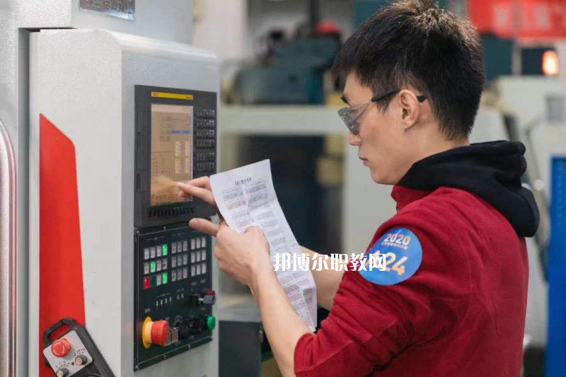 江蘇昆山第一中等專業(yè)學(xué)校2022年報名條件、招生要求、招生對象