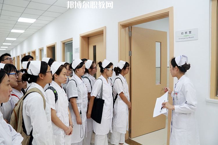 石家莊百富勤中等專業(yè)學校2022年報名條件、招生要求、招生對象