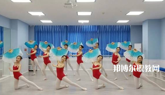 石家莊華韻藝術(shù)中專學(xué)校2022年招生錄取分數(shù)線