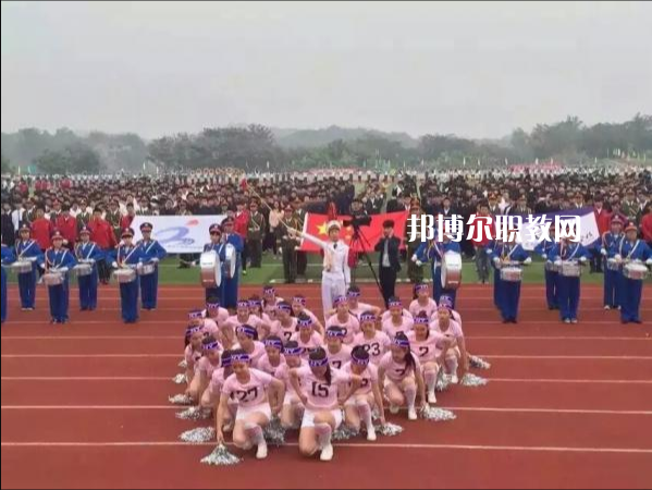 長安汽車(集團(tuán))有限責(zé)任公司技工學(xué)校2022年學(xué)費(fèi)、收費(fèi)多少