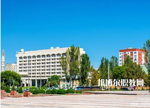 閬中旅游學(xué)校2022年報(bào)名條件、招生要求、招生對象