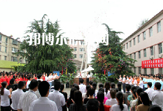 石家莊機(jī)械技工學(xué)校2022年報(bào)名條件、招生要求、招生對(duì)象