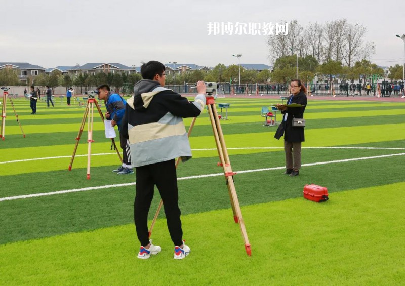 鹽城市經(jīng)貿(mào)高級(jí)職業(yè)學(xué)校2022年報(bào)名條件、招生要求、招生對(duì)象