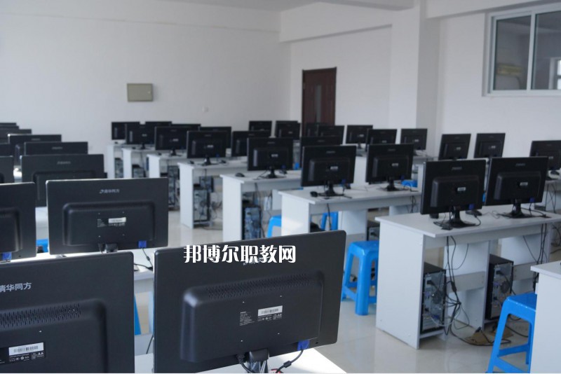 石家莊萬搏中等專業(yè)學(xué)校2022年報名條件、招生要求、招生對象