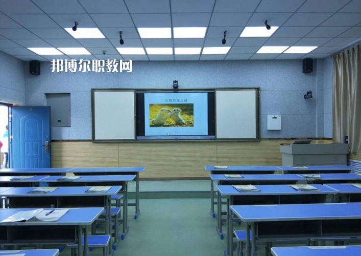 楊陵區(qū)職業(yè)教育中心2022年報名條件、招生要求、招生對象