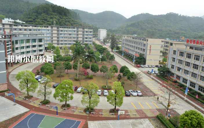 廣州市增城衛(wèi)生職業(yè)技術學校2022年報名條件、招生要求、招生對象