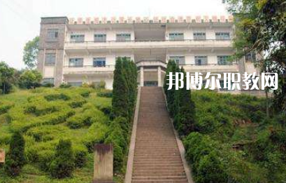 保山市昌寧縣職業(yè)技術(shù)學(xué)校2022年報(bào)名條件、招生要求、招生對(duì)象