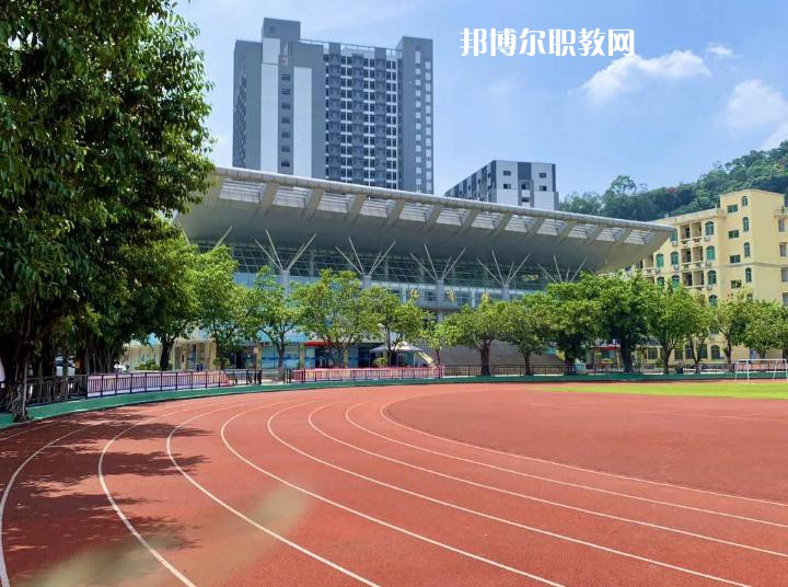 龍陵縣職業(yè)高級(jí)中學(xué)2022年學(xué)費(fèi)、收費(fèi)多少