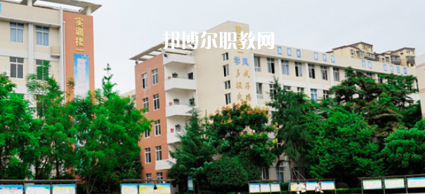 華坪縣職業(yè)高級中學2022年招生對象、招生條件、報名條件