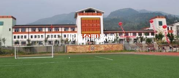 阿壩衛(wèi)生學(xué)校2022年報(bào)名條件、招生要求、招生對(duì)象